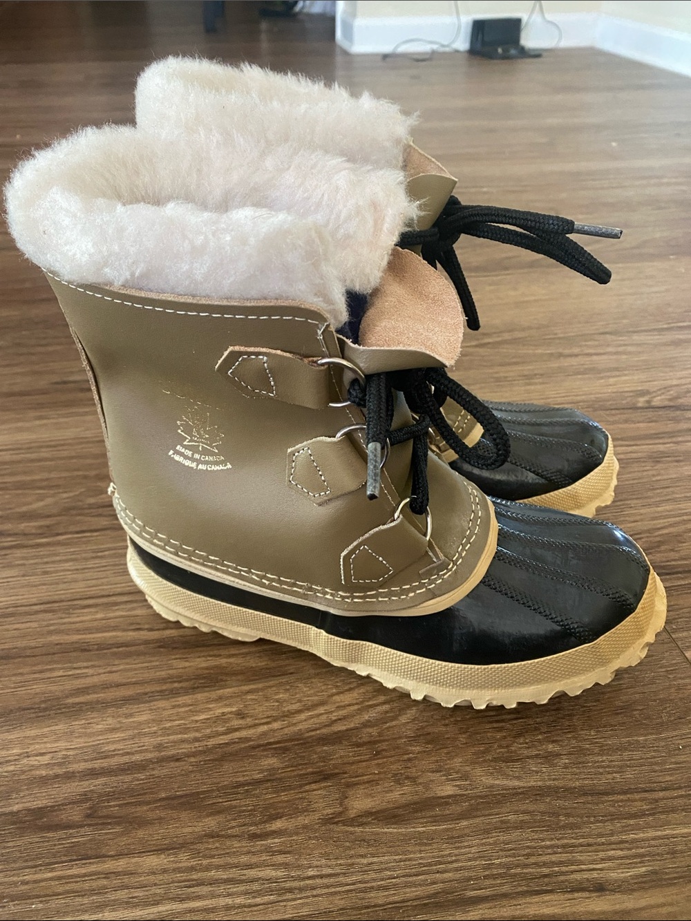 Vintage Sorel Manitou Kaufman Snow Boots With Wool Liners Canada Women's Size 5
